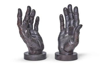 Adam Kurtzman, Pair of Hands (2004) Zdroj: Bonhams